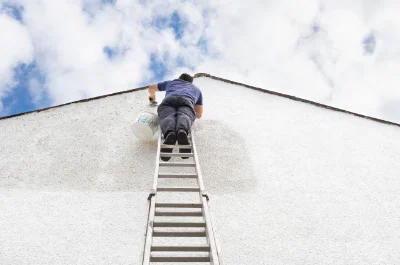 Peinture extérieure aux Magnils-Reigniers — façades et ravalement